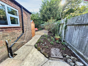 Photo 21- click for photo gallery